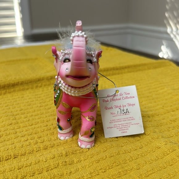 Margaret Le Van Pink Elephant. Reach High For Hope. Limited. - Picture 3 of 11